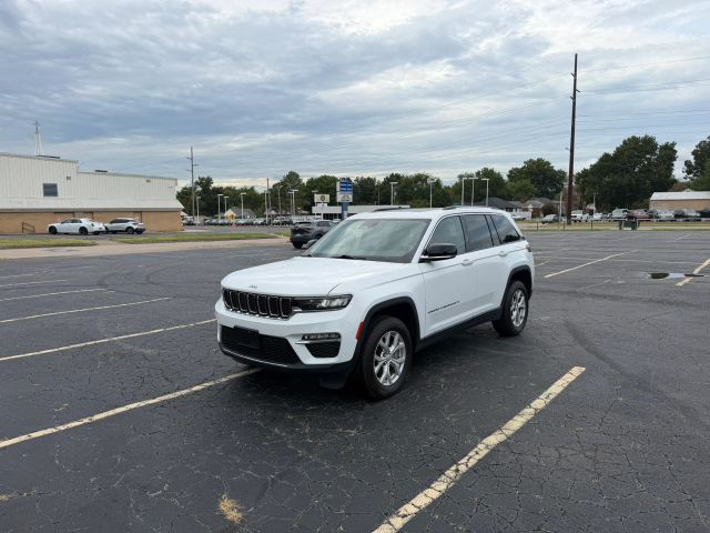 2023 Jeep Grand Cherokee Limited 4WD photo