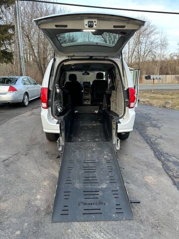 2018 Dodge Grand Caravan SE FWD photo