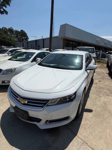2019 Chevrolet Impala LT FWD photo