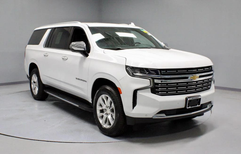 2023 Chevrolet Suburban Premier 4WD photo