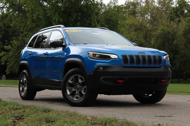 2019 Jeep Cherokee Trailhawk 4WD photo