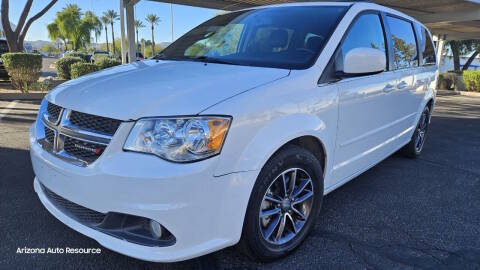 2017 Dodge Grand Caravan SXT FWD photo