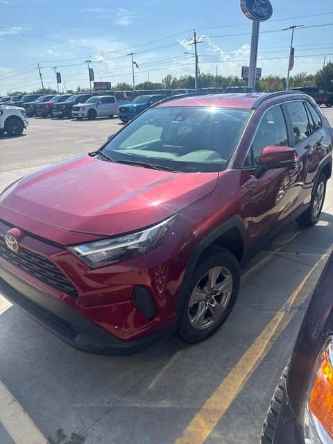 2023 Toyota RAV4 XLE FWD photo