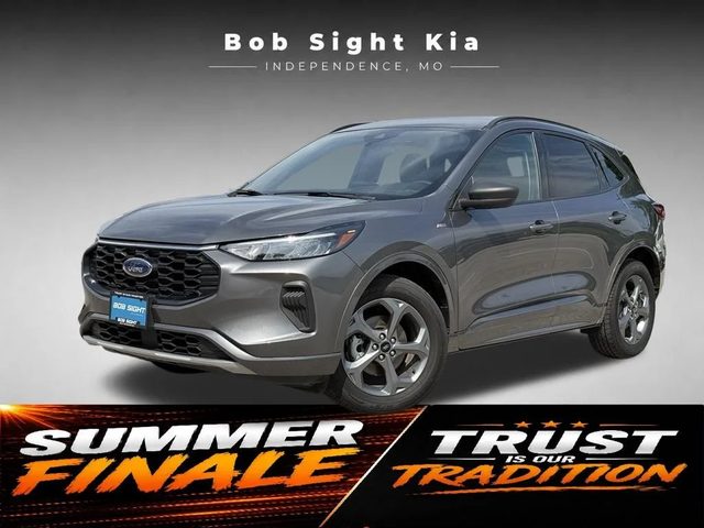 2023 Ford Escape ST-Line AWD photo