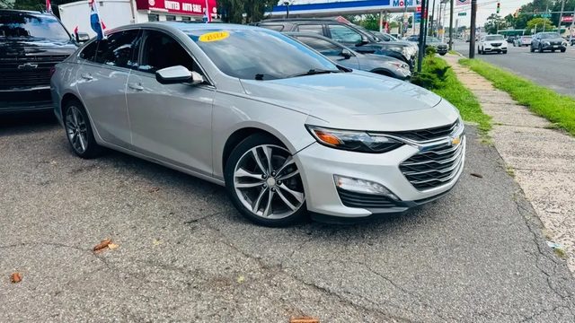 2022 Chevrolet Malibu LT FWD photo
