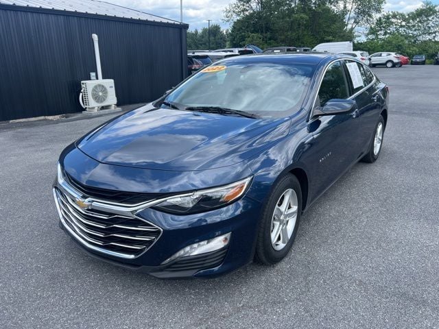 2022 Chevrolet Malibu LT FWD photo