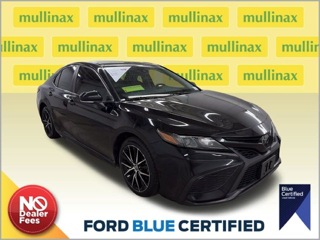 2022 Toyota Camry SE FWD photo