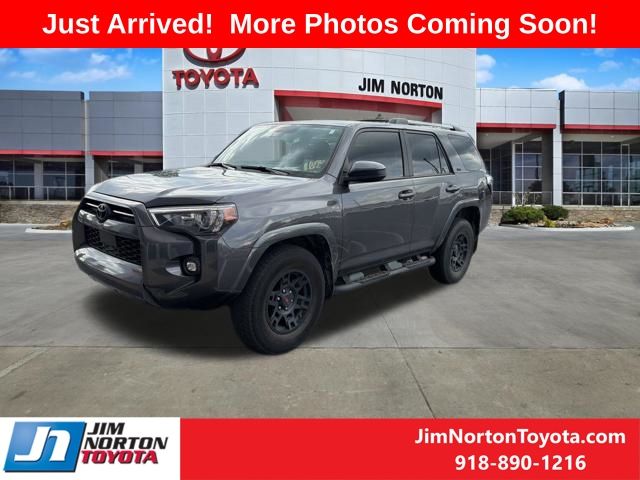 2023 Toyota 4Runner SR5 RWD photo