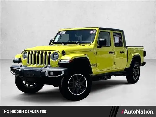 2023 Jeep Gladiator Overland 4WD photo