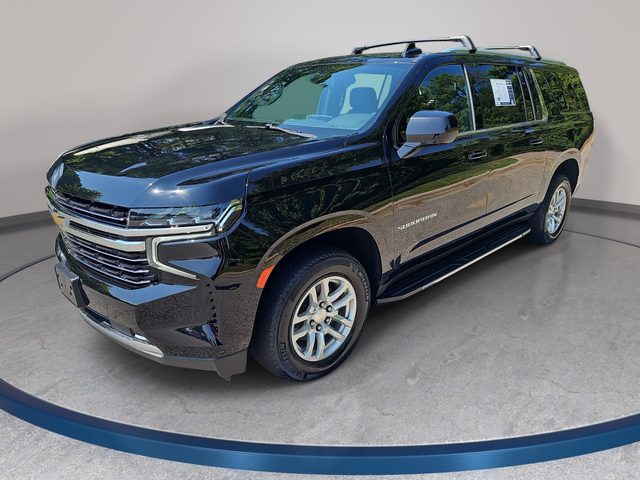 2023 Chevrolet Suburban LT 4WD photo
