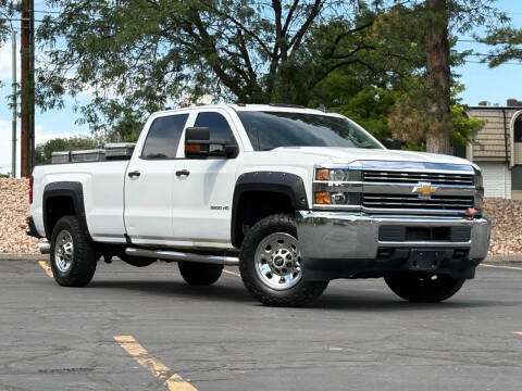 2015 Chevrolet Silverado 3500HD Work Truck 4WD photo