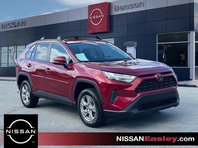 2023 Toyota RAV4 XLE FWD photo