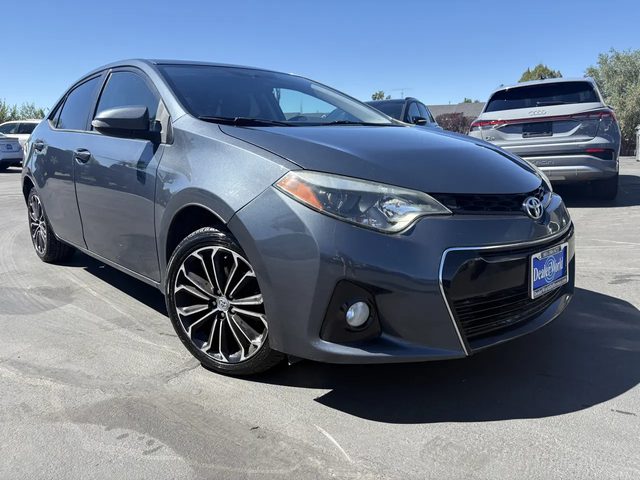2015 Toyota Corolla L FWD photo