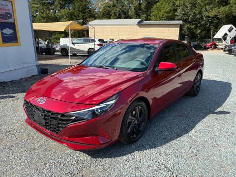 2023 Hyundai Elantra SEL FWD photo
