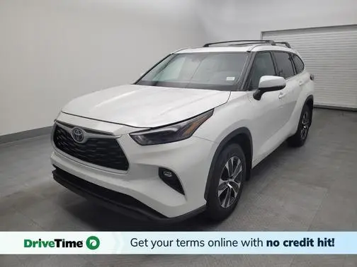 2022 Toyota Highlander XLE FWD photo