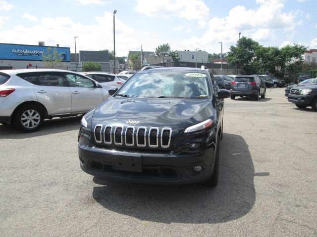 2015 Jeep Cherokee Latitude 4WD photo