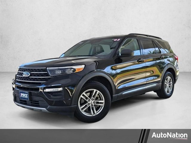 2023 Ford Explorer XLT 4WD photo
