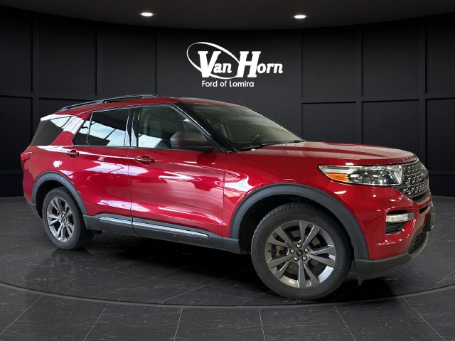 2021 Ford Explorer XLT 4WD photo