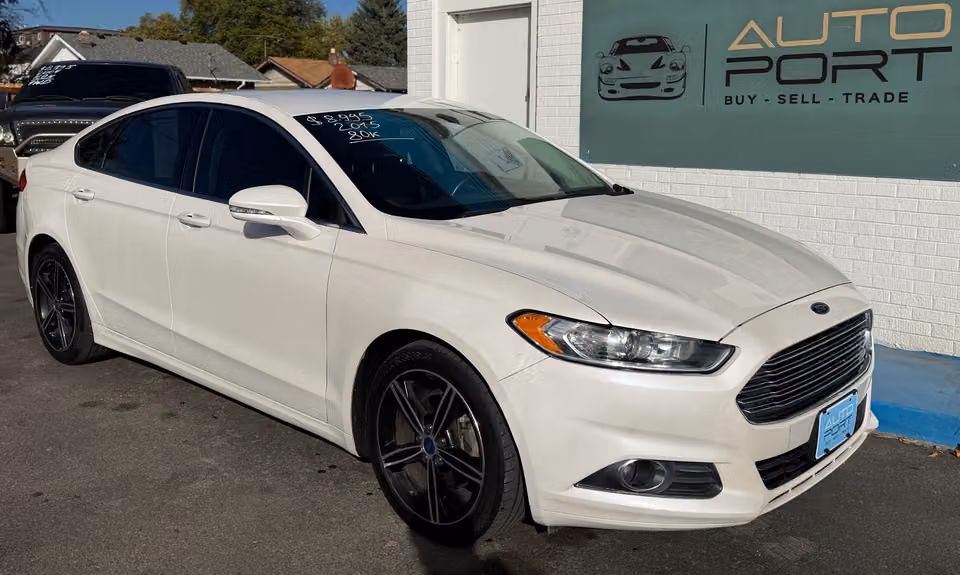 2015 Ford Fusion SE FWD photo