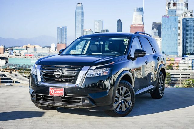 2022 Nissan Pathfinder SV FWD photo