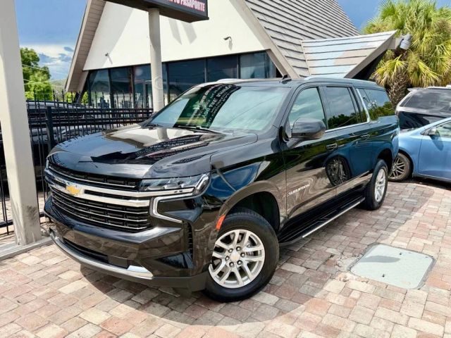 2023 Chevrolet Suburban LT RWD photo