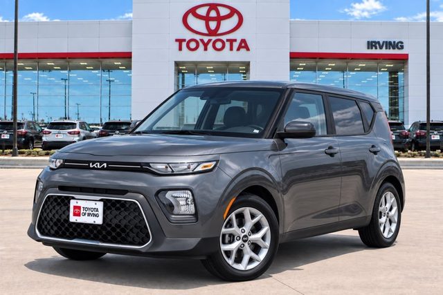 2022 Kia Soul LX FWD photo
