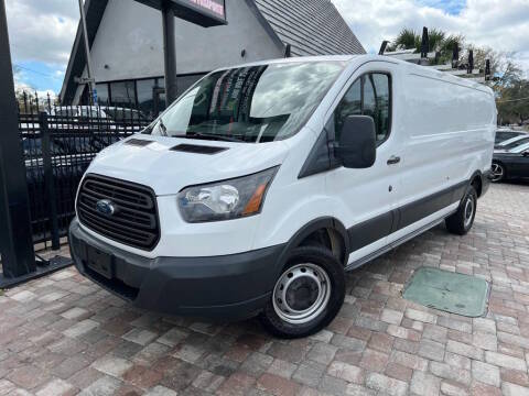 2018 Ford Transit Van RWD photo