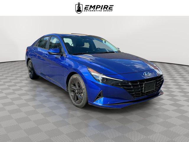 2022 Hyundai Elantra SEL FWD photo