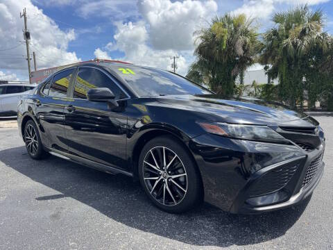 2021 Toyota Camry SE FWD photo
