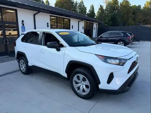 2022 Toyota RAV4 LE AWD photo