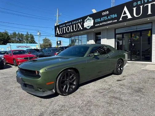 2022 Dodge Challenger R/T RWD photo