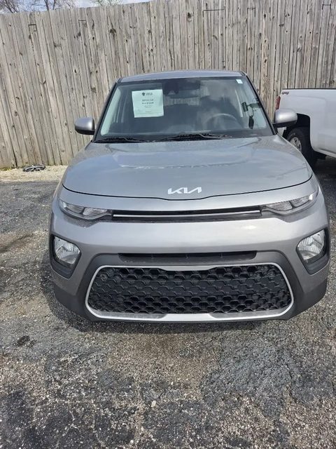 2022 Kia Soul LX FWD photo