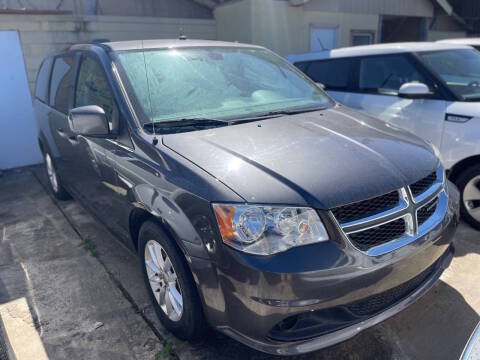 2018 Dodge Grand Caravan SXT FWD photo