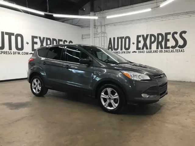 2015 Ford Escape SE FWD photo