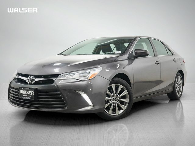 2015 Toyota Camry XLE FWD photo