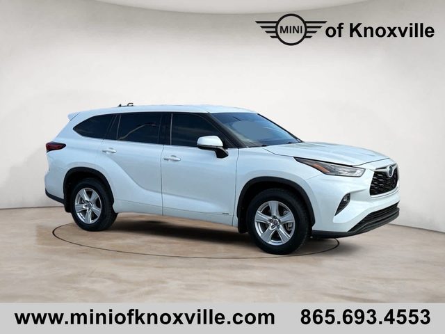 2022 Toyota Highlander Hybrid LE AWD photo