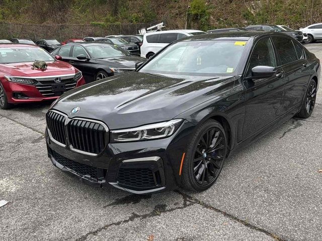2022 BMW 7 Series 740i RWD photo