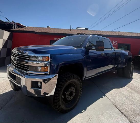 2015 Chevrolet Silverado 3500HD LTZ RWD photo