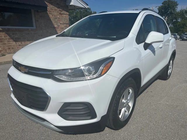 2022 Chevrolet Trax LT FWD photo