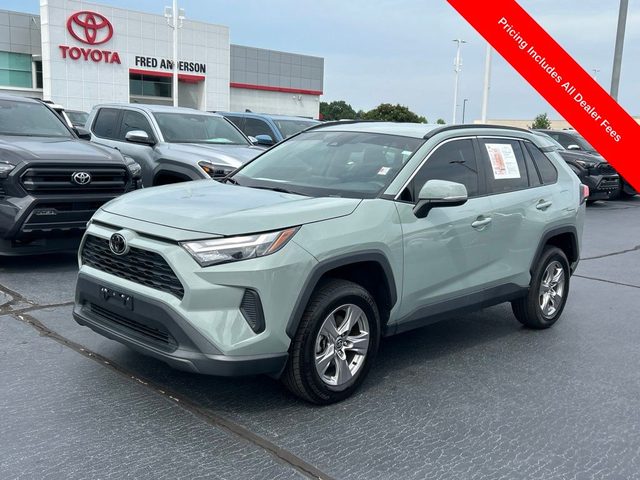 2023 Toyota RAV4 XLE FWD photo