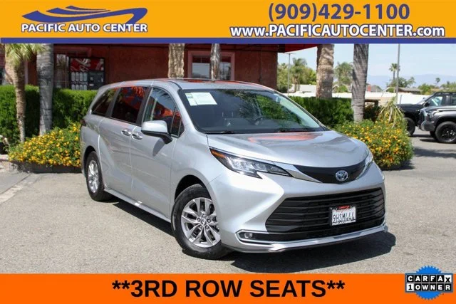2023 Toyota Sienna XLE AWD photo