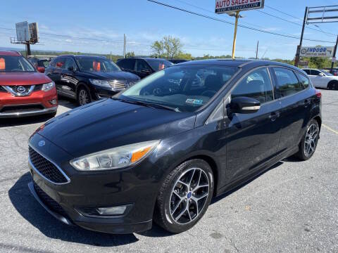 2015 Ford Focus SE FWD photo