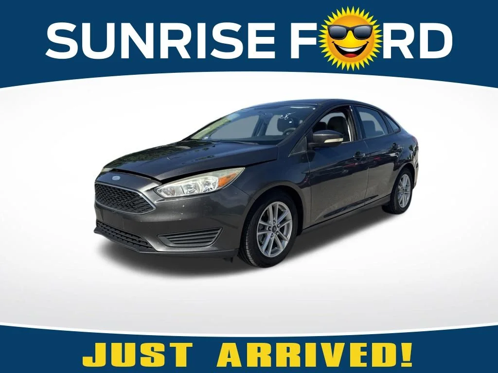 2015 Ford Focus SE FWD photo