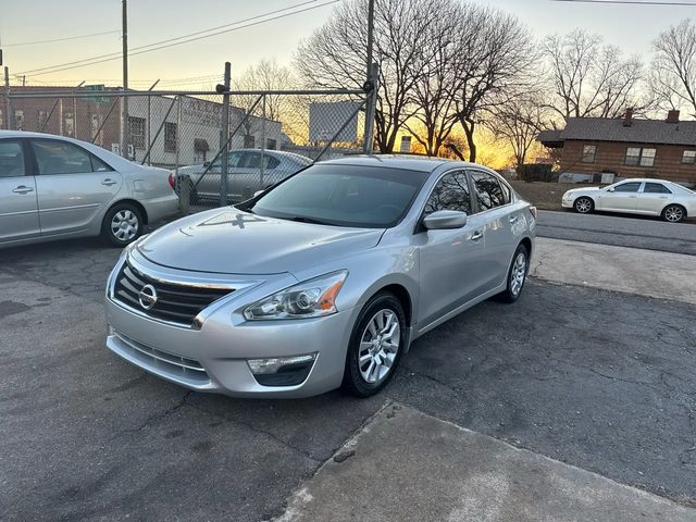 2015 Nissan Altima 2.5 S FWD photo