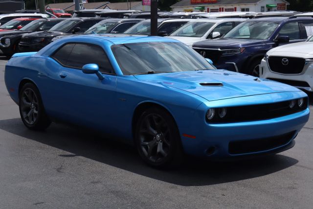 2015 Dodge Challenger R/T Plus RWD photo