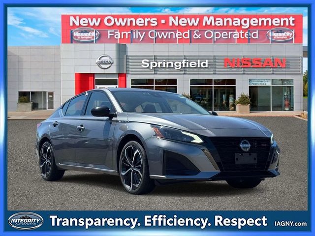 2023 Nissan Altima 2.5 SR FWD photo