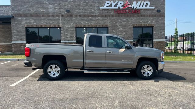 2017 Chevrolet Silverado 1500 LT 4WD photo