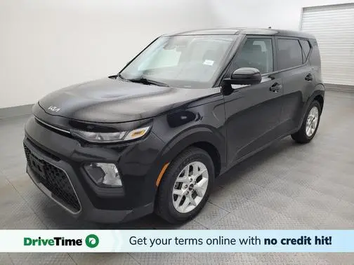 2022 Kia Soul LX FWD photo