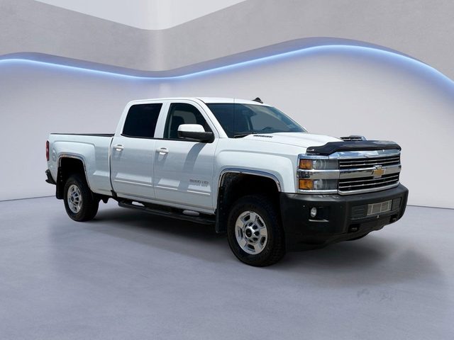 2017 Chevrolet Silverado 2500HD LT 4WD photo