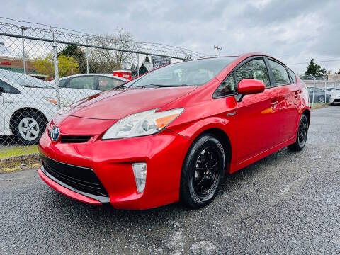 2015 Toyota Prius Two FWD photo
